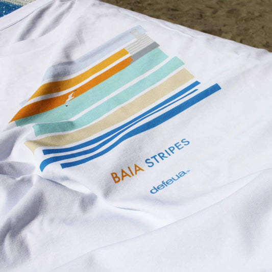 Defeua® "BAIA STRIPES" dettaglio t-shirt di Sestri Levante e la Baia del Silenzio