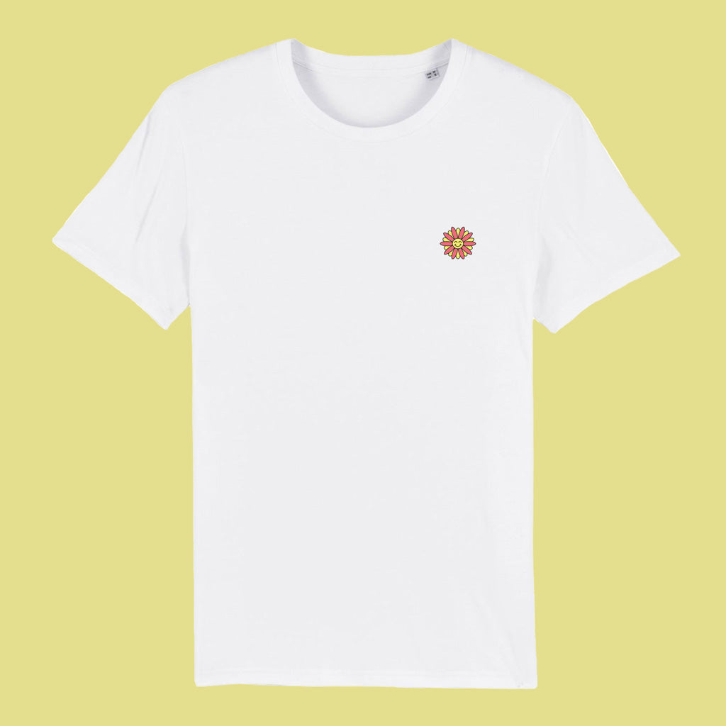 Defeua® RISE UP, la tshirt sostenibile della Generazione ZETA che sconfigge la paura di parlare di endometriosi