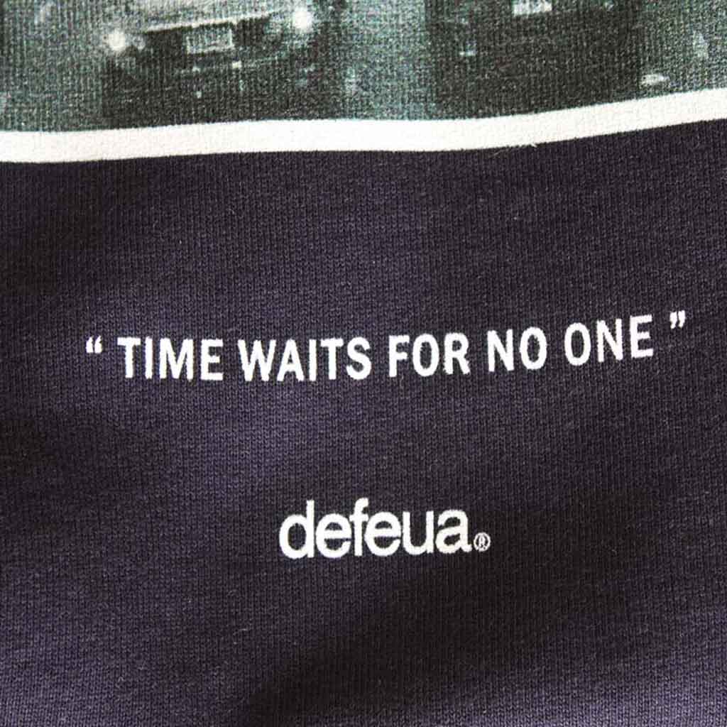 Defeua® STUCK felpa organic dettaglio scritta "Time Waits for no one"