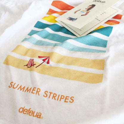 Defeua® SUMMER Stripes, tshirt estate bianca donna in cotone biologico e bamboo - grafica tramonto sul mare