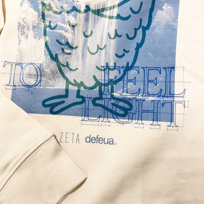 FEEL LIGHT hoodie con grafica con il kakpò: dettaglio retro felpa logo Zeta Defeua e scritta Feel Light
