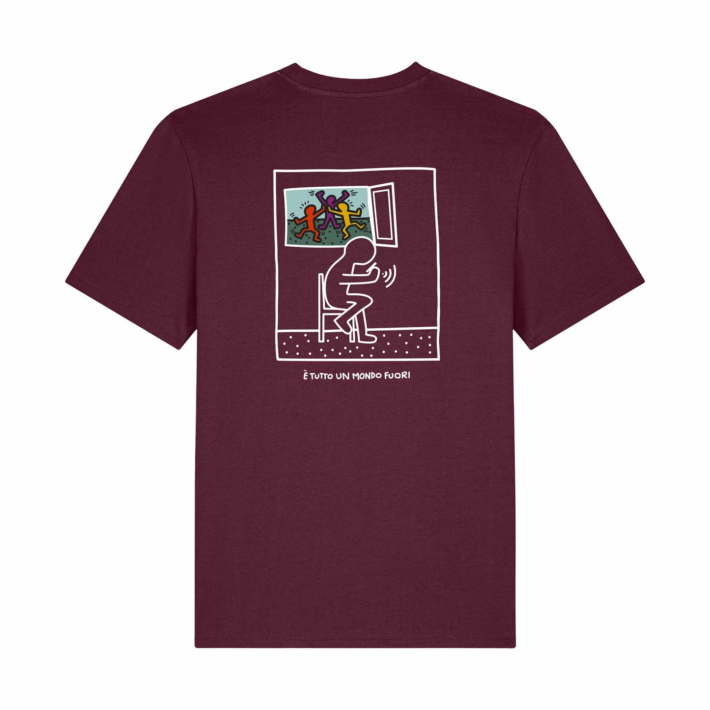 FUORI è la t-shirt sostenibile ispirata a Keith Haring, con la grafica che prla di un mondo impazzito. Tessuto 100% cotone biologico GOTS - colore prugna