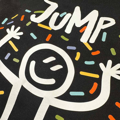 Felpa con cappuccio streetwear sostenibile con cappuccio Defeua® JUMP AROUND, dettaglio grafica