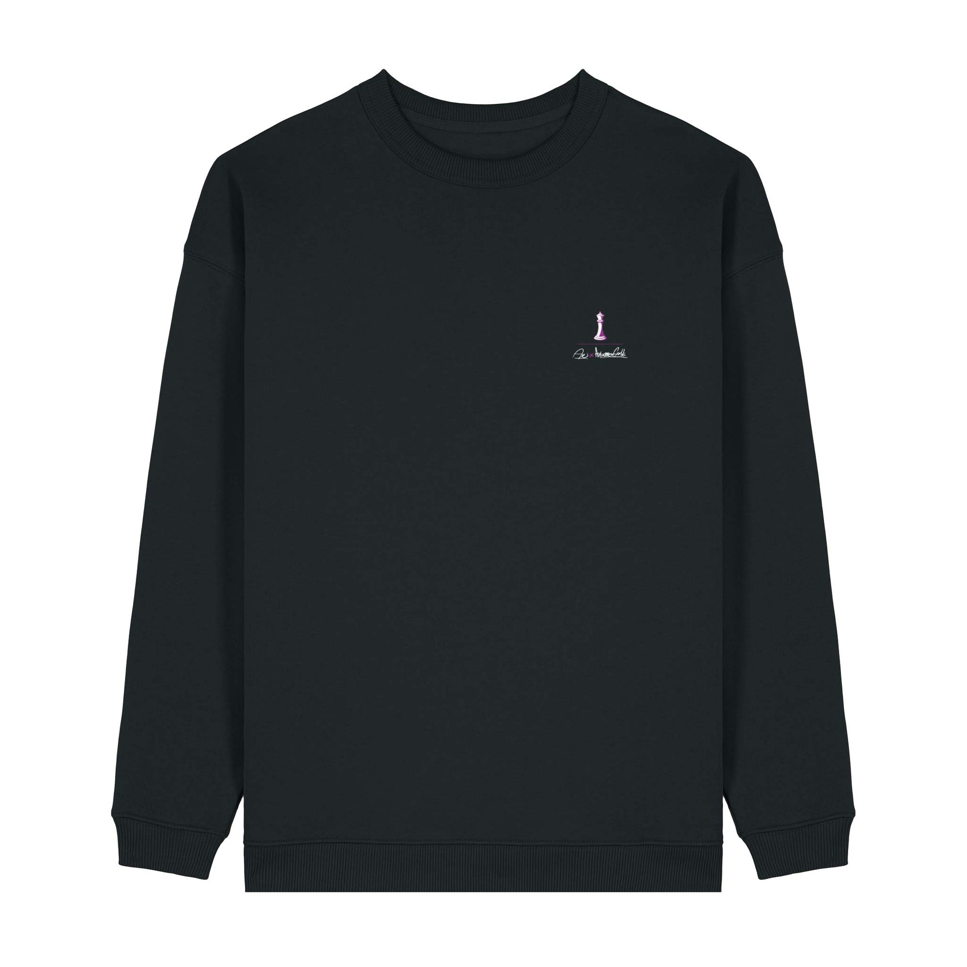 Defeua QUEEN, felpa oversize nera sulla forza delle donne, lato frontale logo